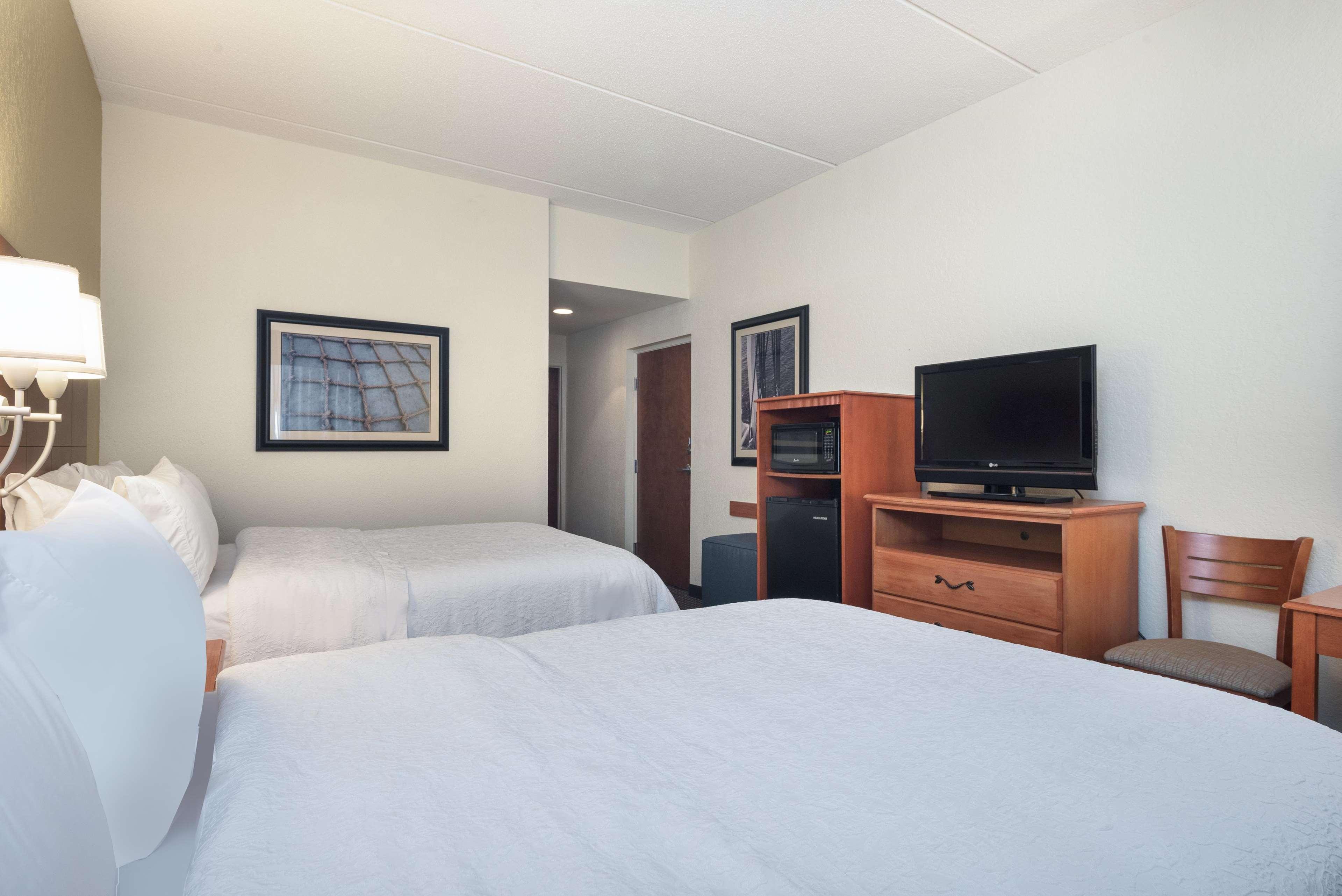 Hampton Inn מורהד סיטי מראה חיצוני תמונה