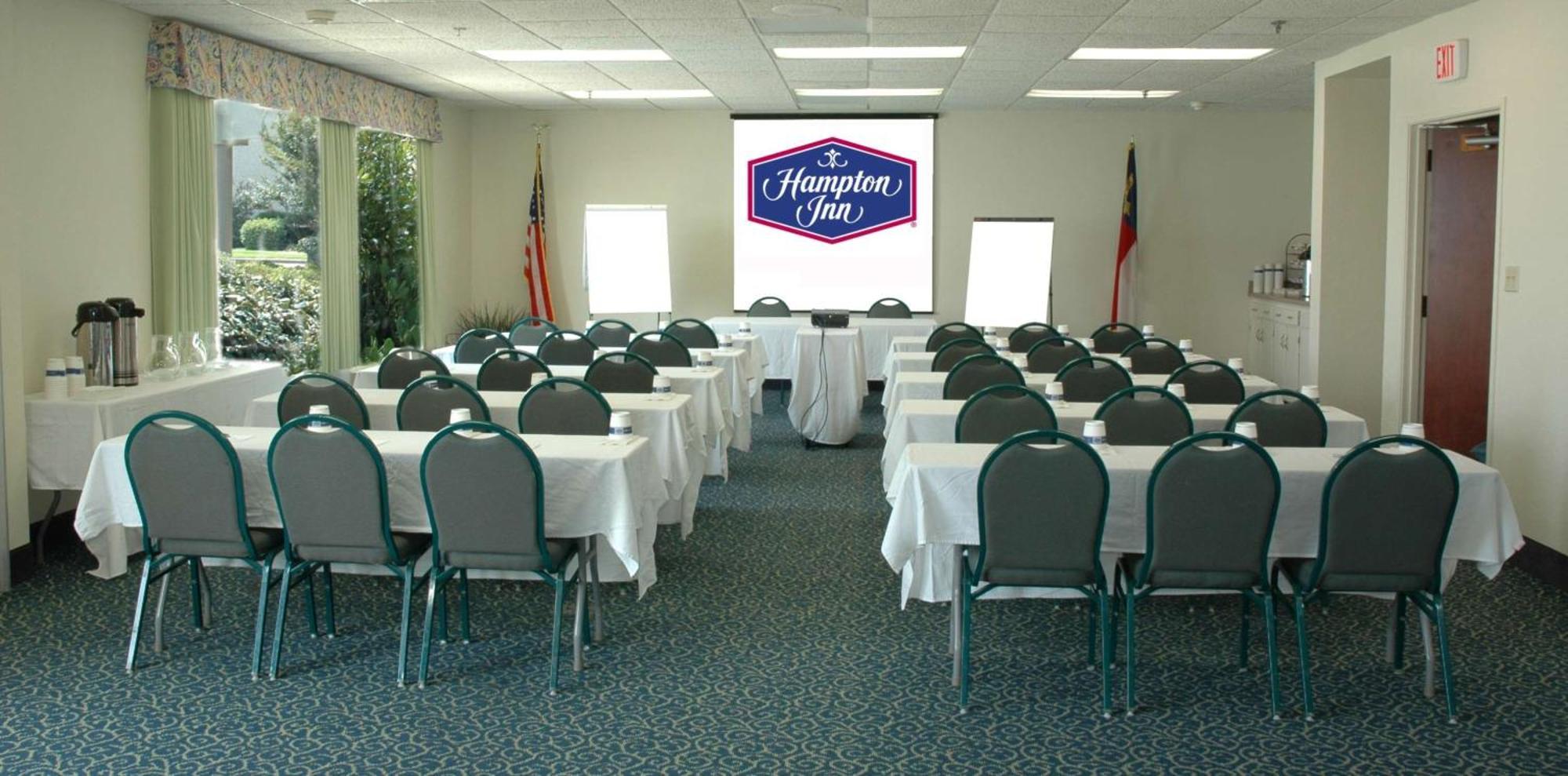 Hampton Inn מורהד סיטי מראה חיצוני תמונה