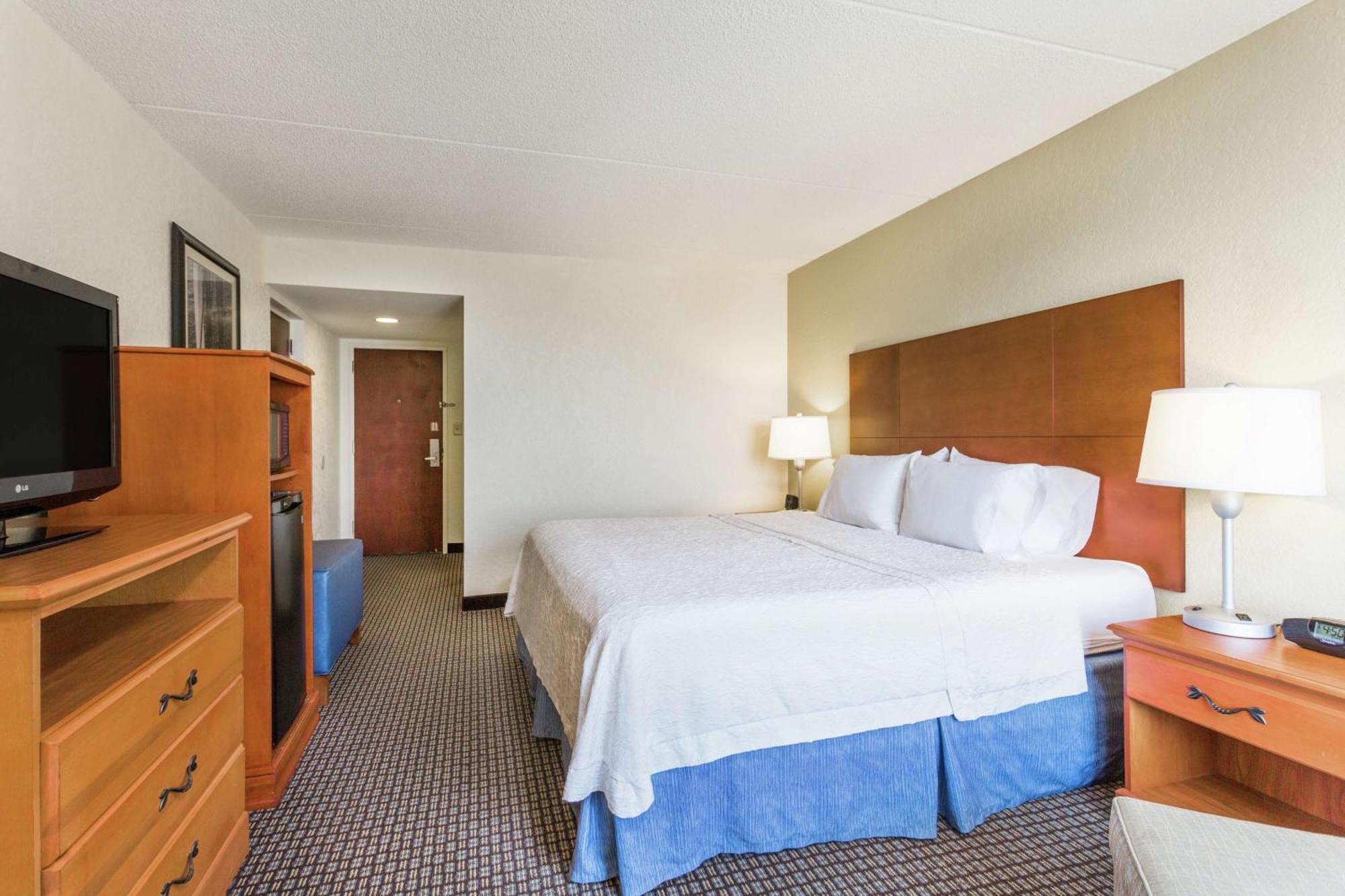 Hampton Inn מורהד סיטי מראה חיצוני תמונה