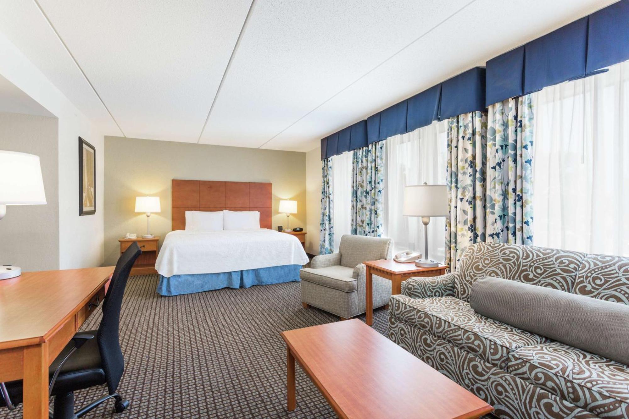 Hampton Inn מורהד סיטי מראה חיצוני תמונה