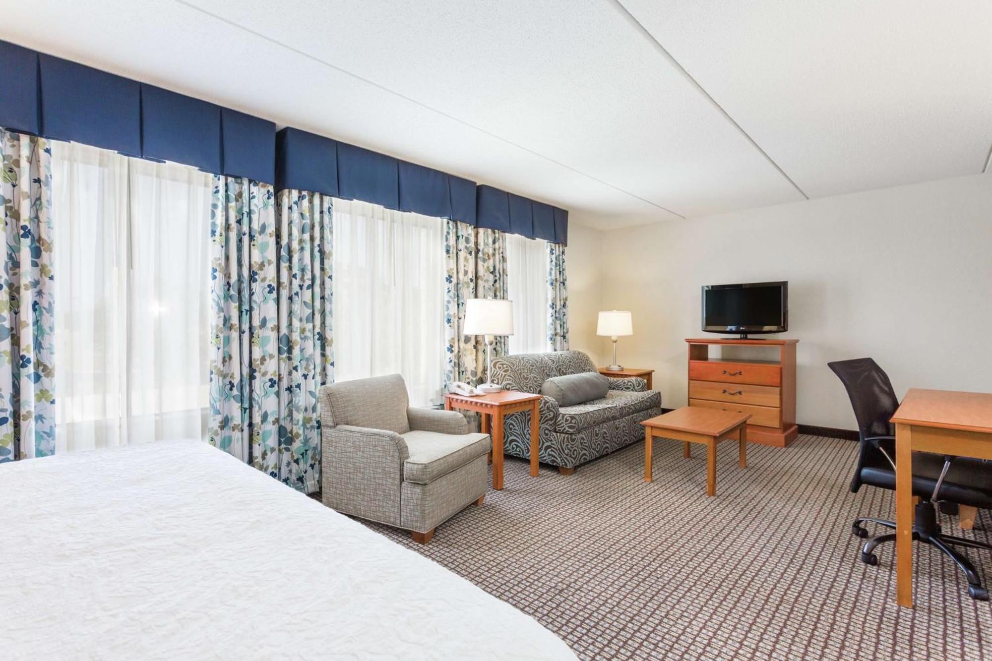 Hampton Inn מורהד סיטי מראה חיצוני תמונה