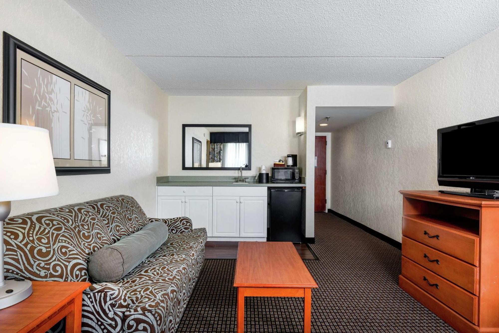 Hampton Inn מורהד סיטי מראה חיצוני תמונה