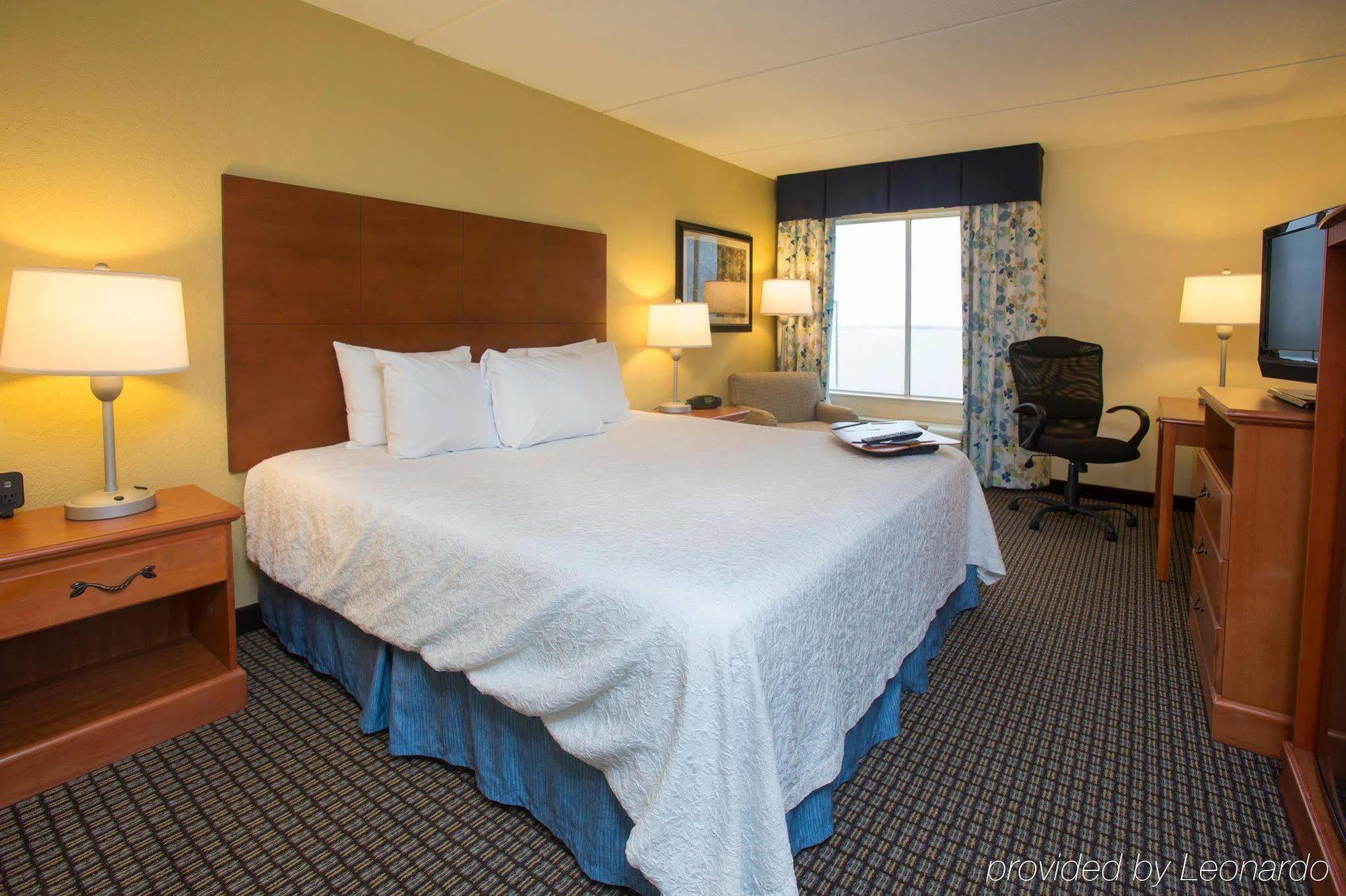 Hampton Inn מורהד סיטי מראה חיצוני תמונה